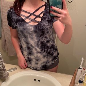 AE soft & sexy blue marble criss cross top